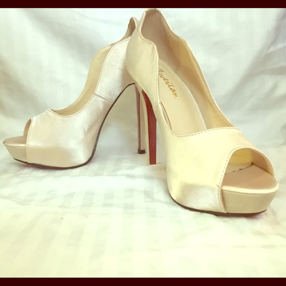 Satin platform stiletto heels, Champaign